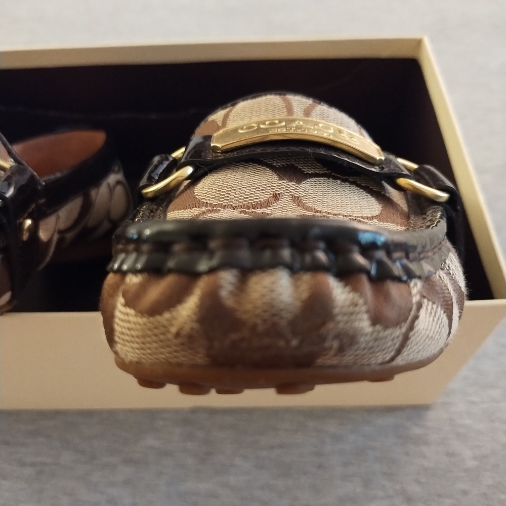 Women's Coach Felisha Signature C Khaki Monogram Loafers Size 8 M - Picture 11 of 14